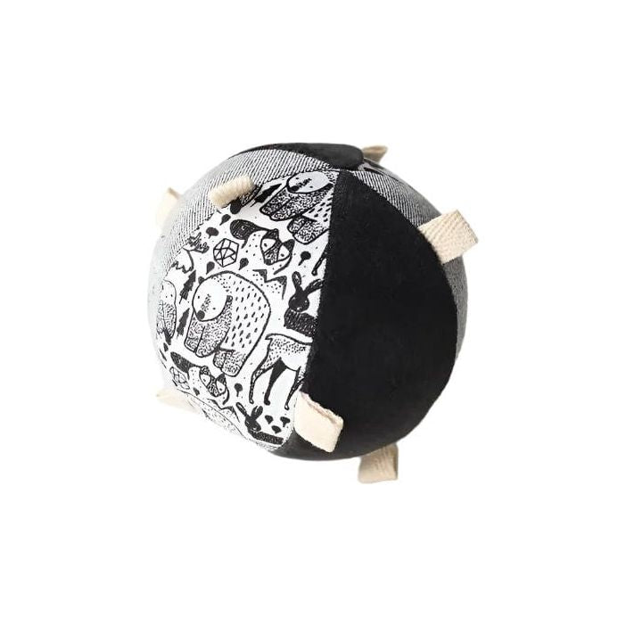 Wee Gallery Taggy Ball w/Rattle: Nordic