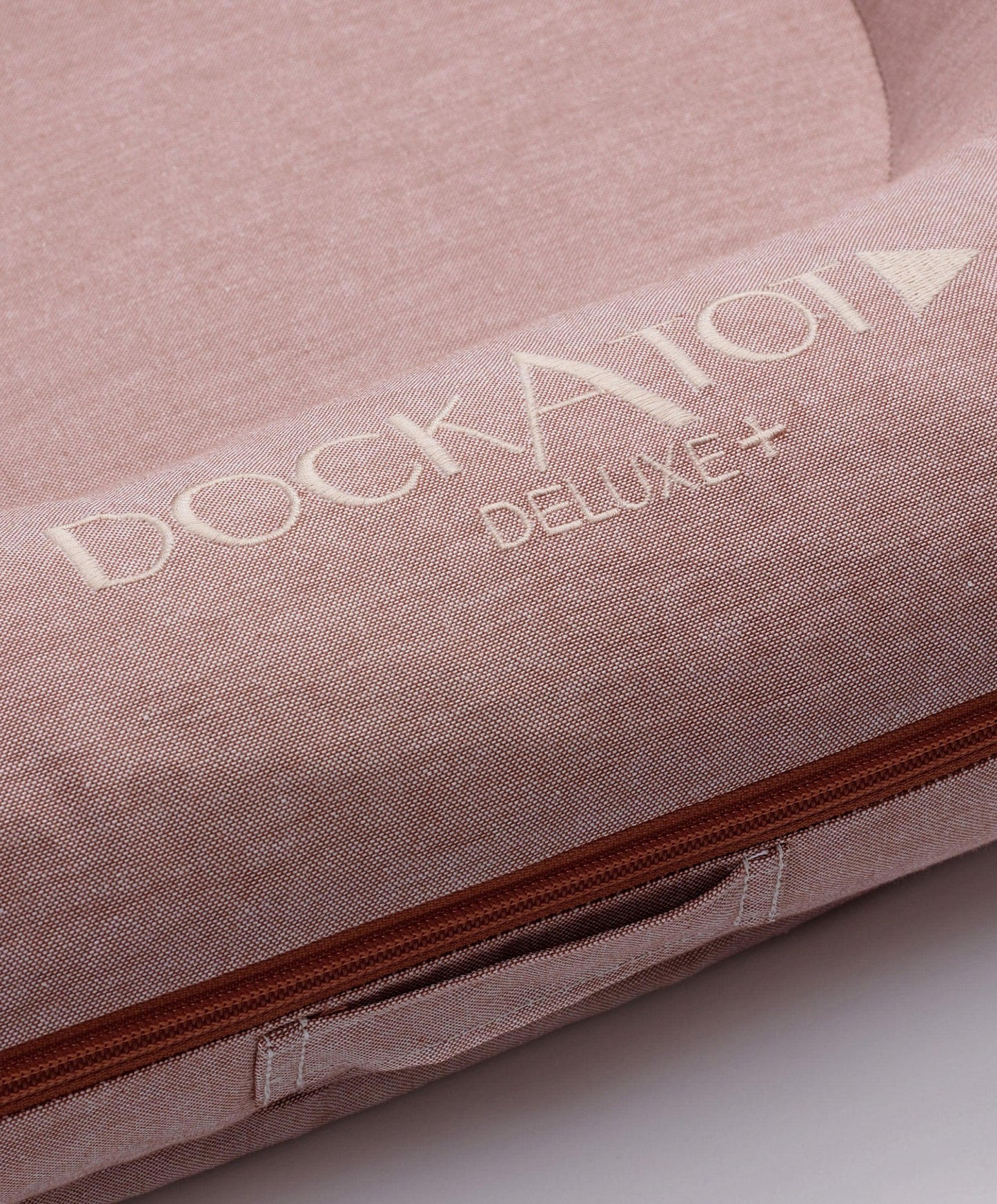 Dockatot Deluxe+ Dock - Ginger Chambray