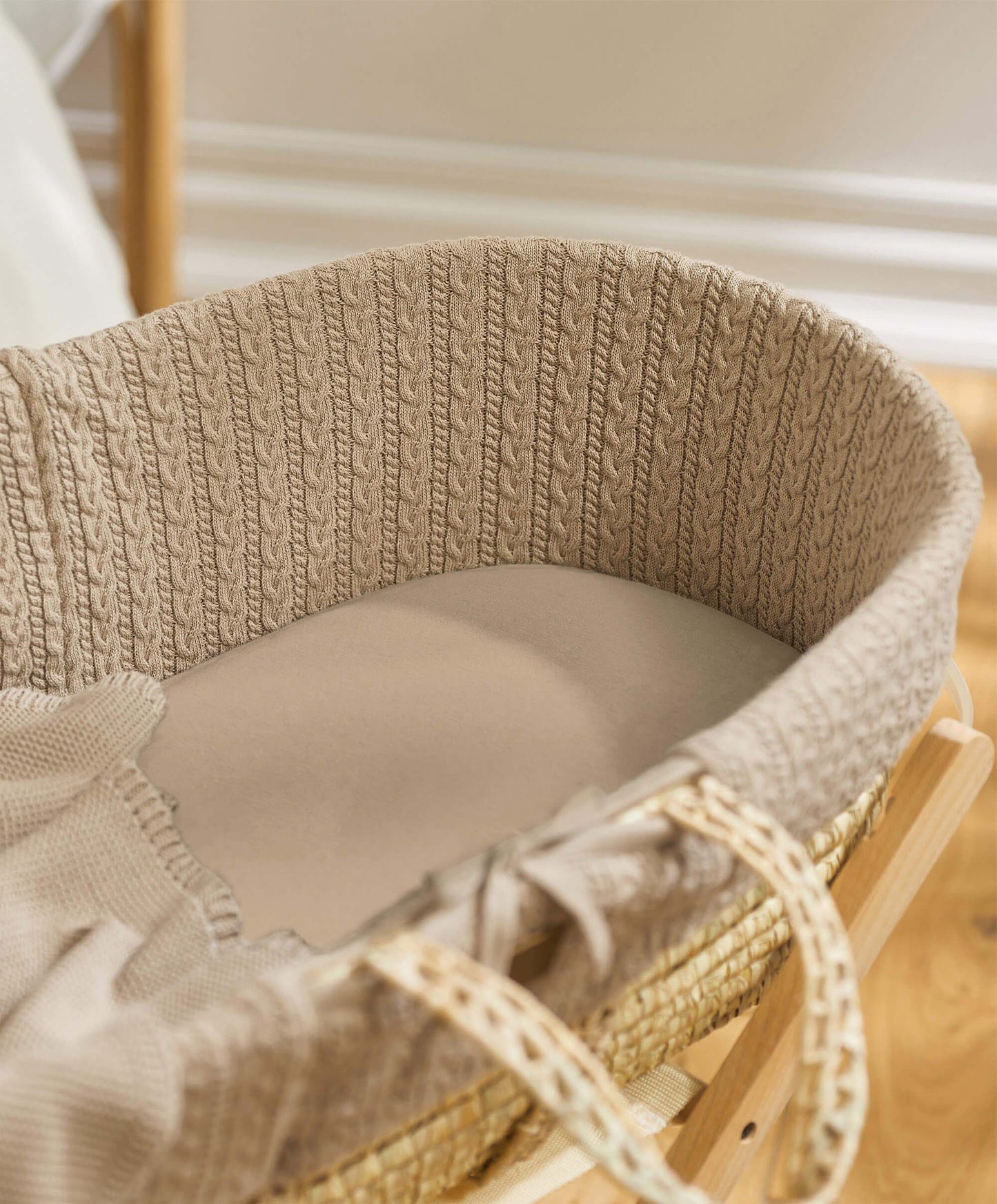 Little Green Sheep Organic Moses Basket Fitted Sheet - Truffle