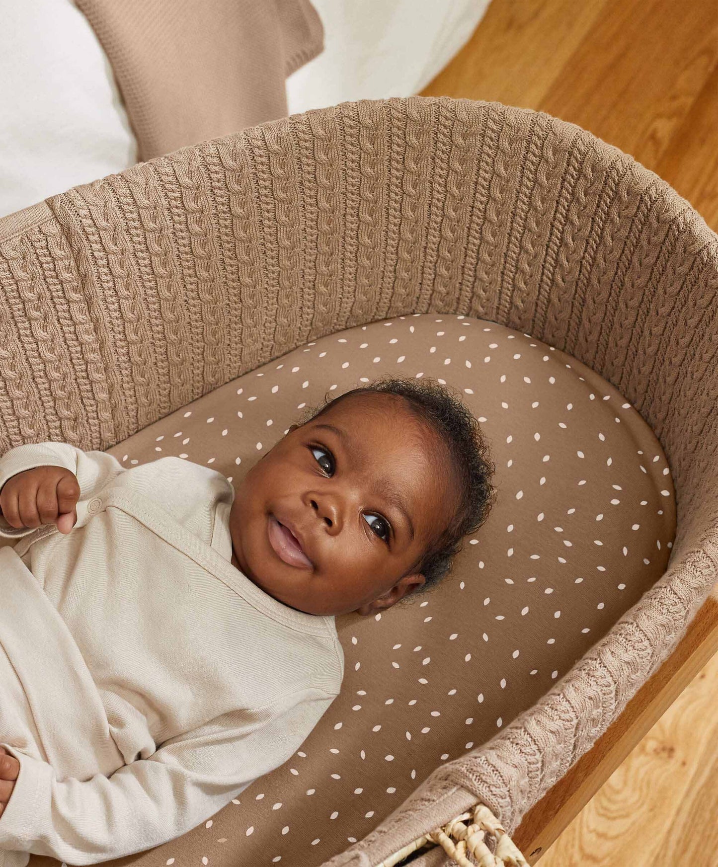 Little Green Sheep Organic Moses Basket Fitted Sheet - Truffle Rice Print