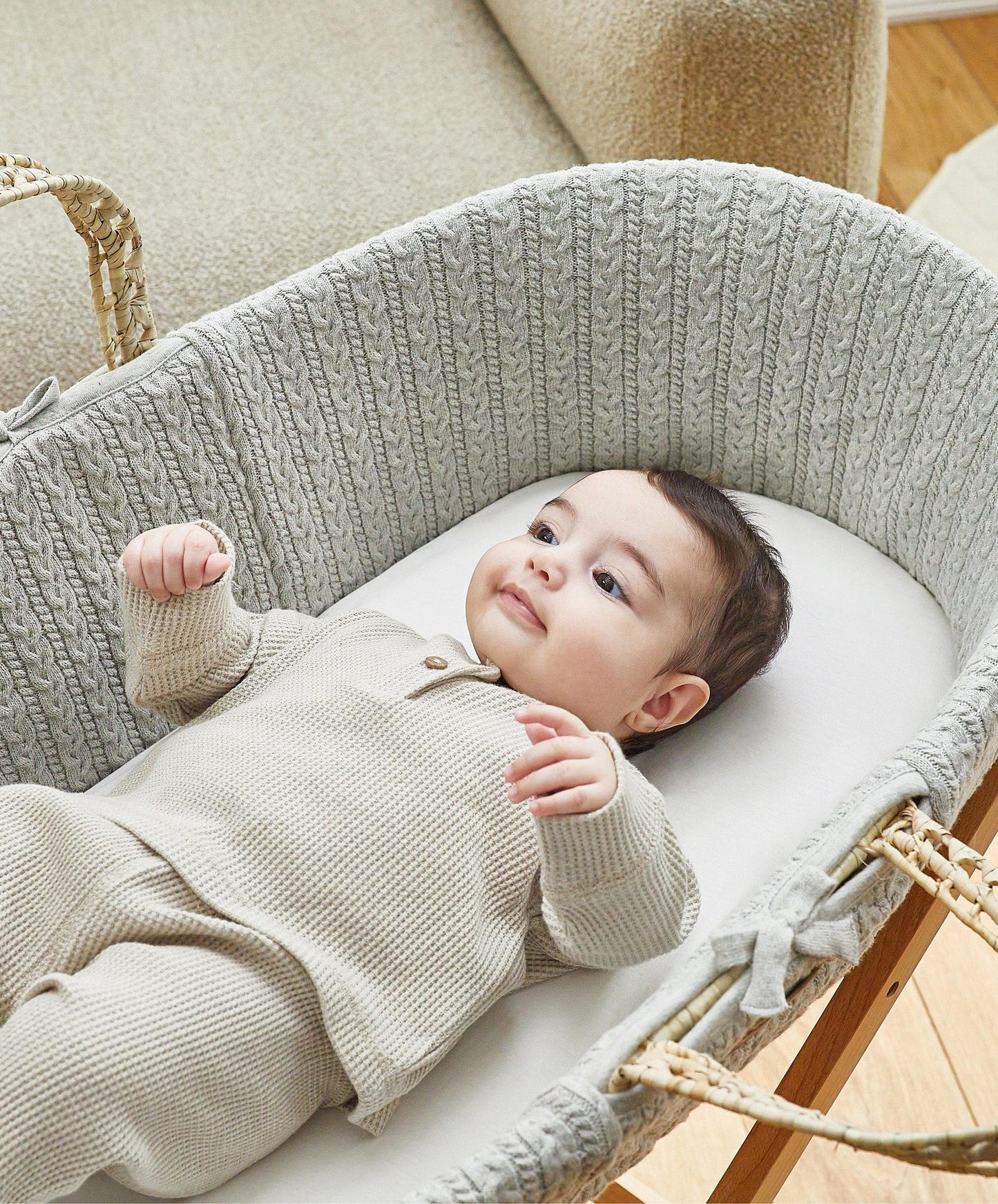 Little Green Sheep Natural Knitted Moses Basket & Mattress - Dove