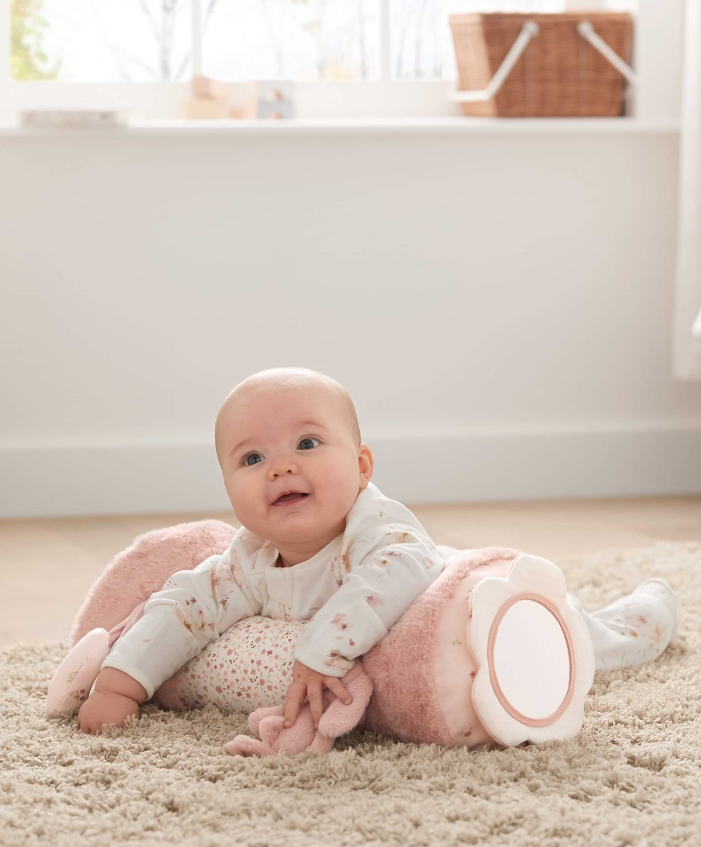 Tummy Time Roll - Welcome to the World Pink