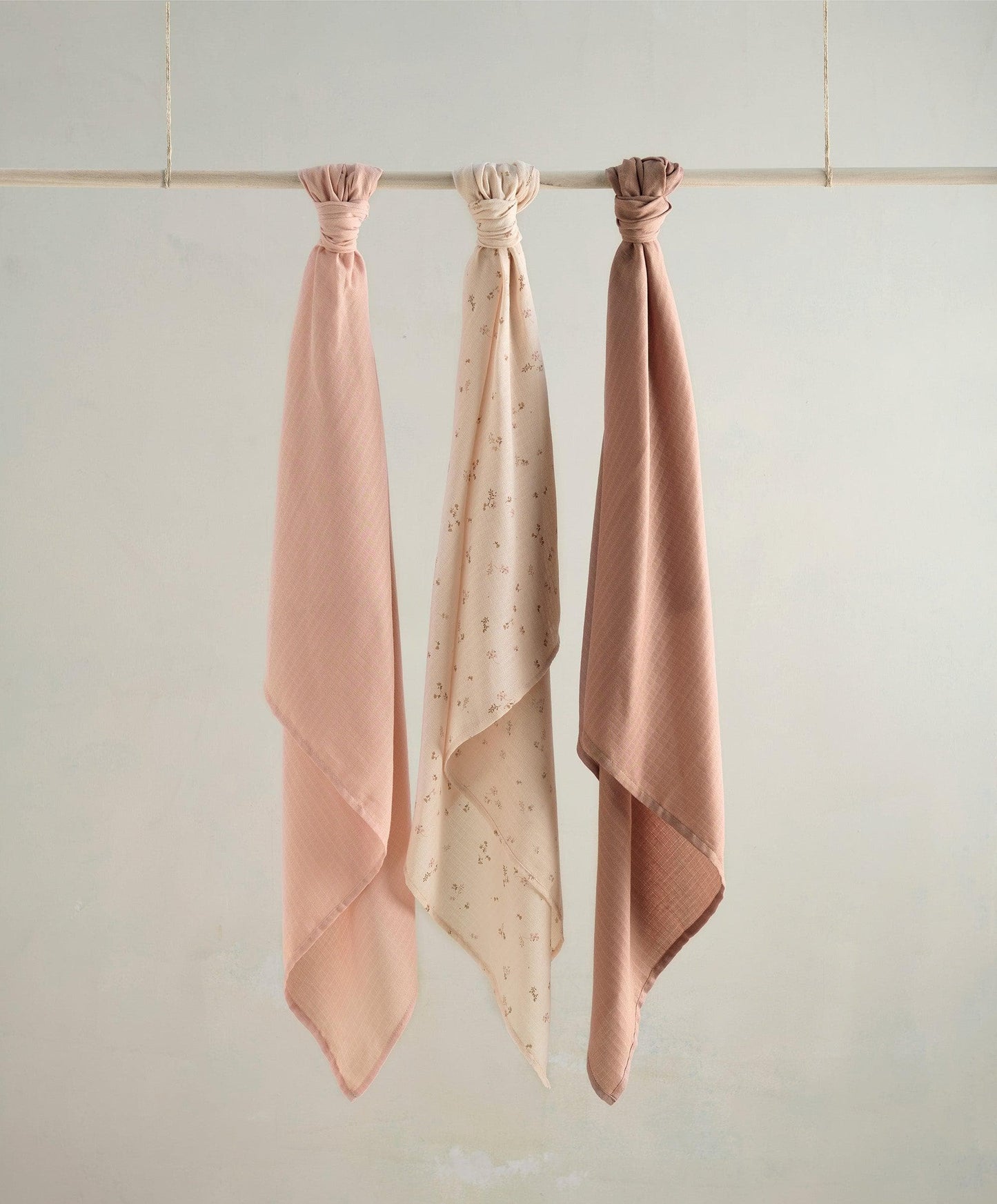 Large Muslin Cloths (3 Pack) - Welcome to the World Wildflower