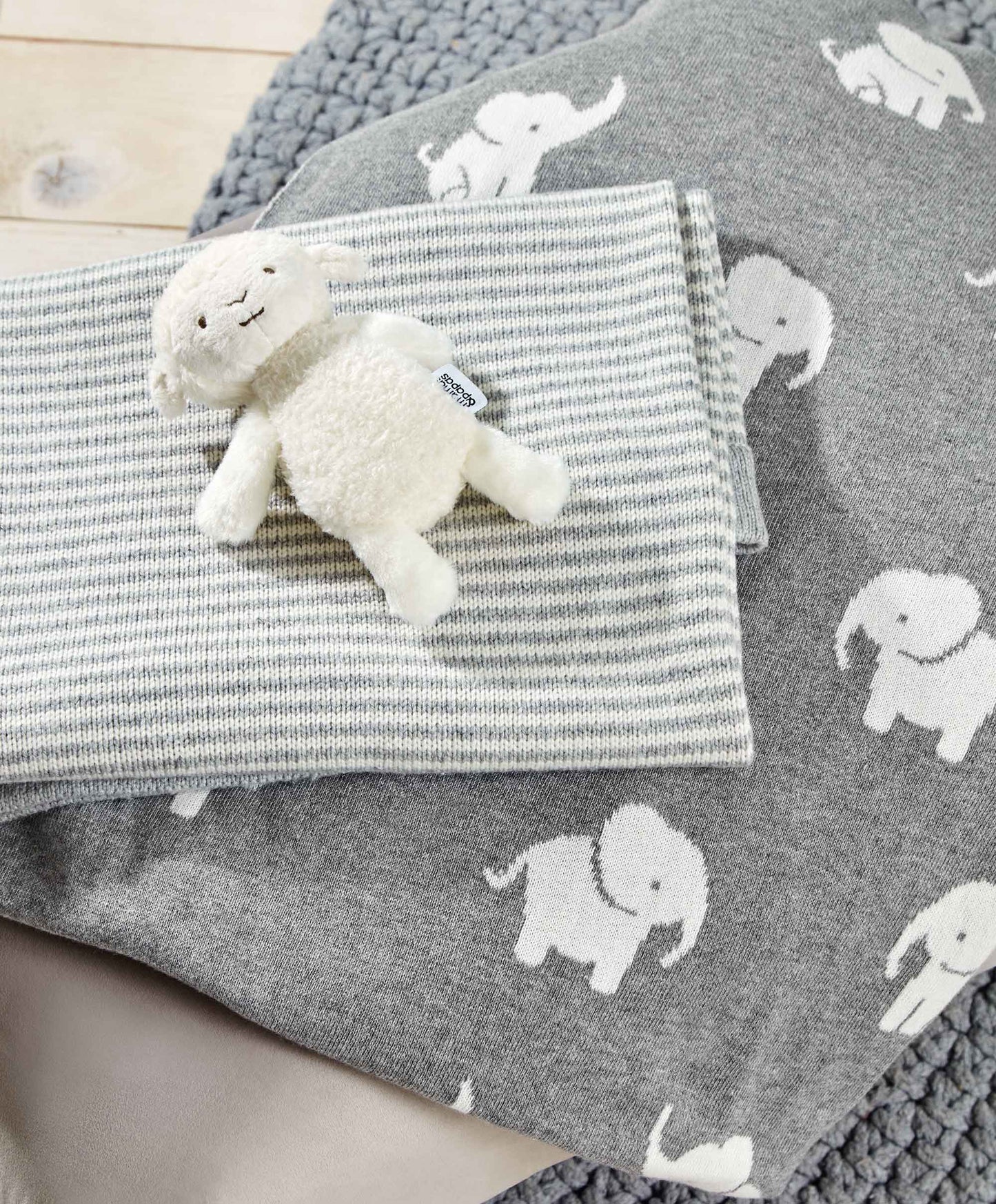Knitted Blanket - Welcome to the World Elephant - Grey
