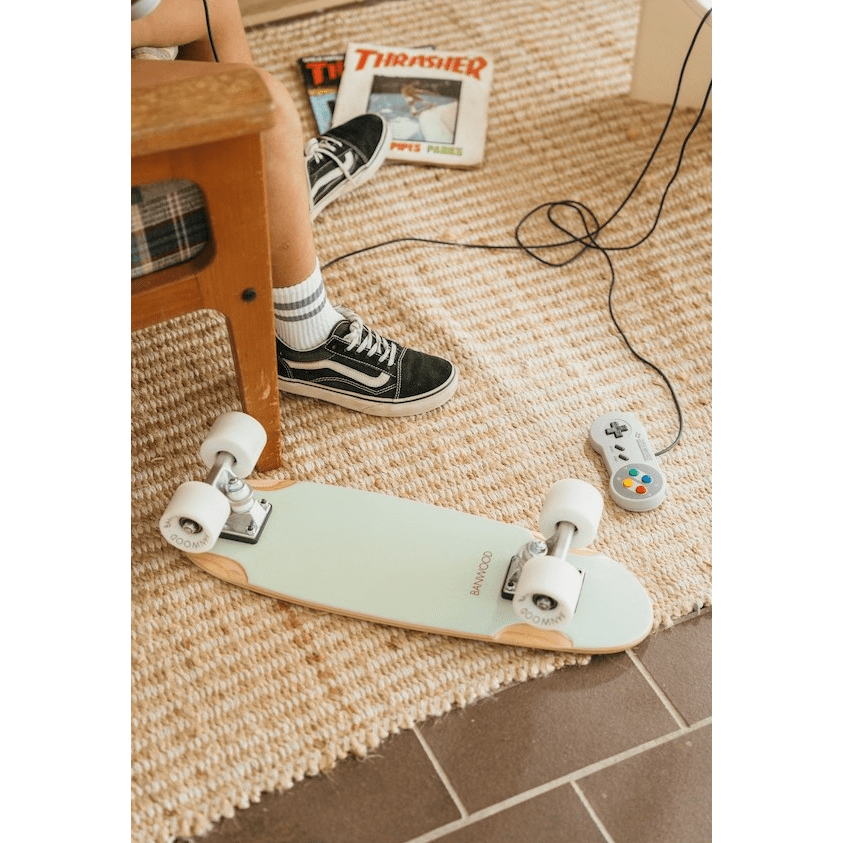 Banwood Skateboard