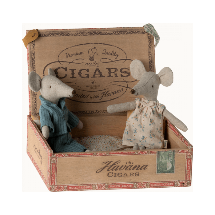 Maileg Mum & Dad In Cigar Box-2023