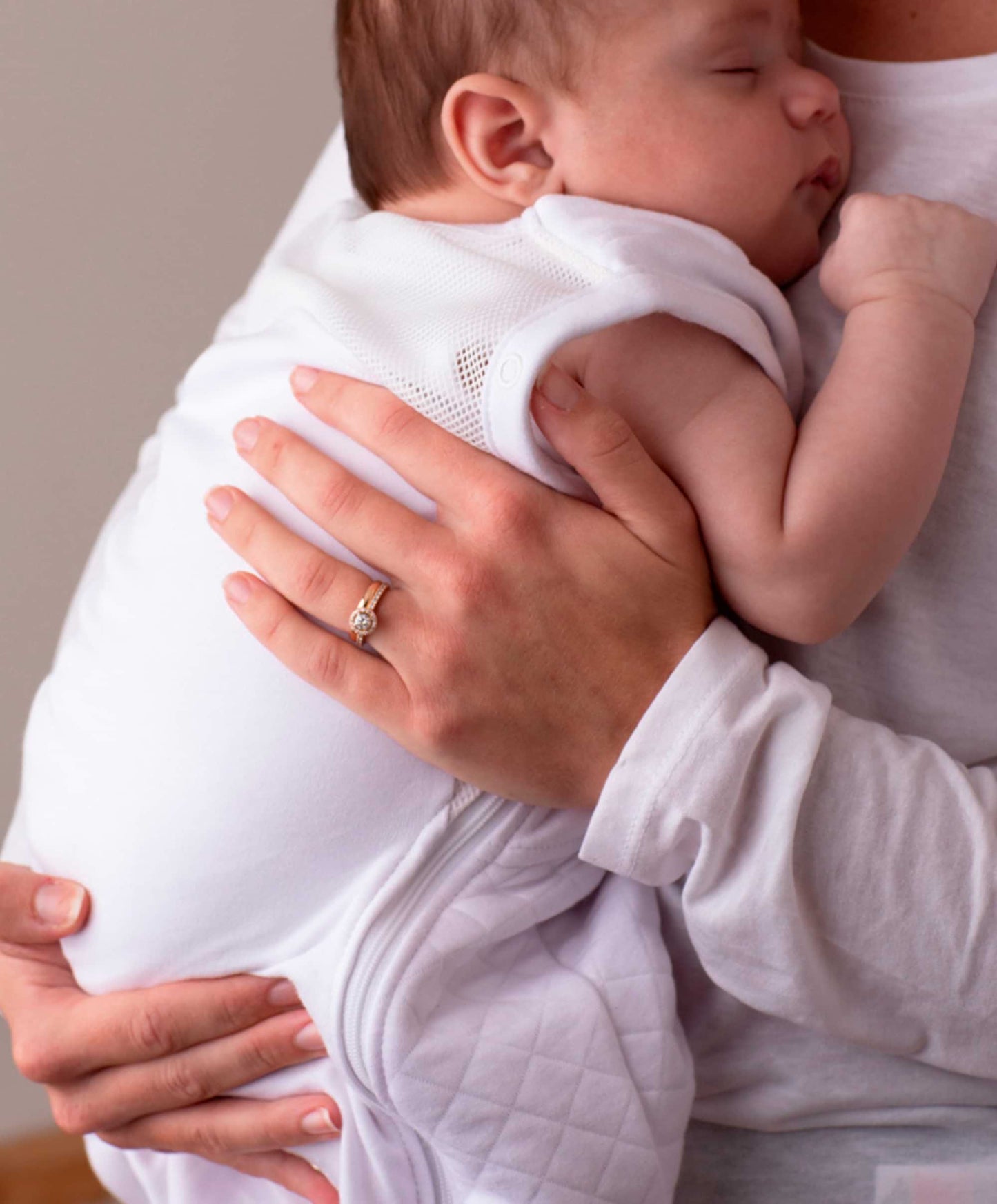 Purflo Swaddle to Sleepbag 0-4 Months (2.5 Tog) - White