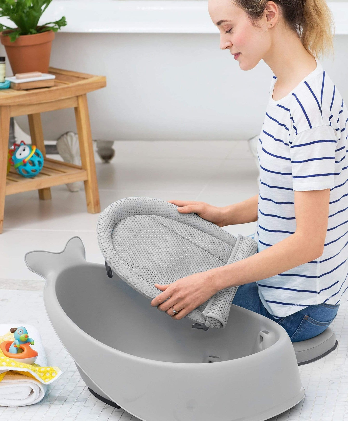 Moby 3 Stage Baby Bath - Grey