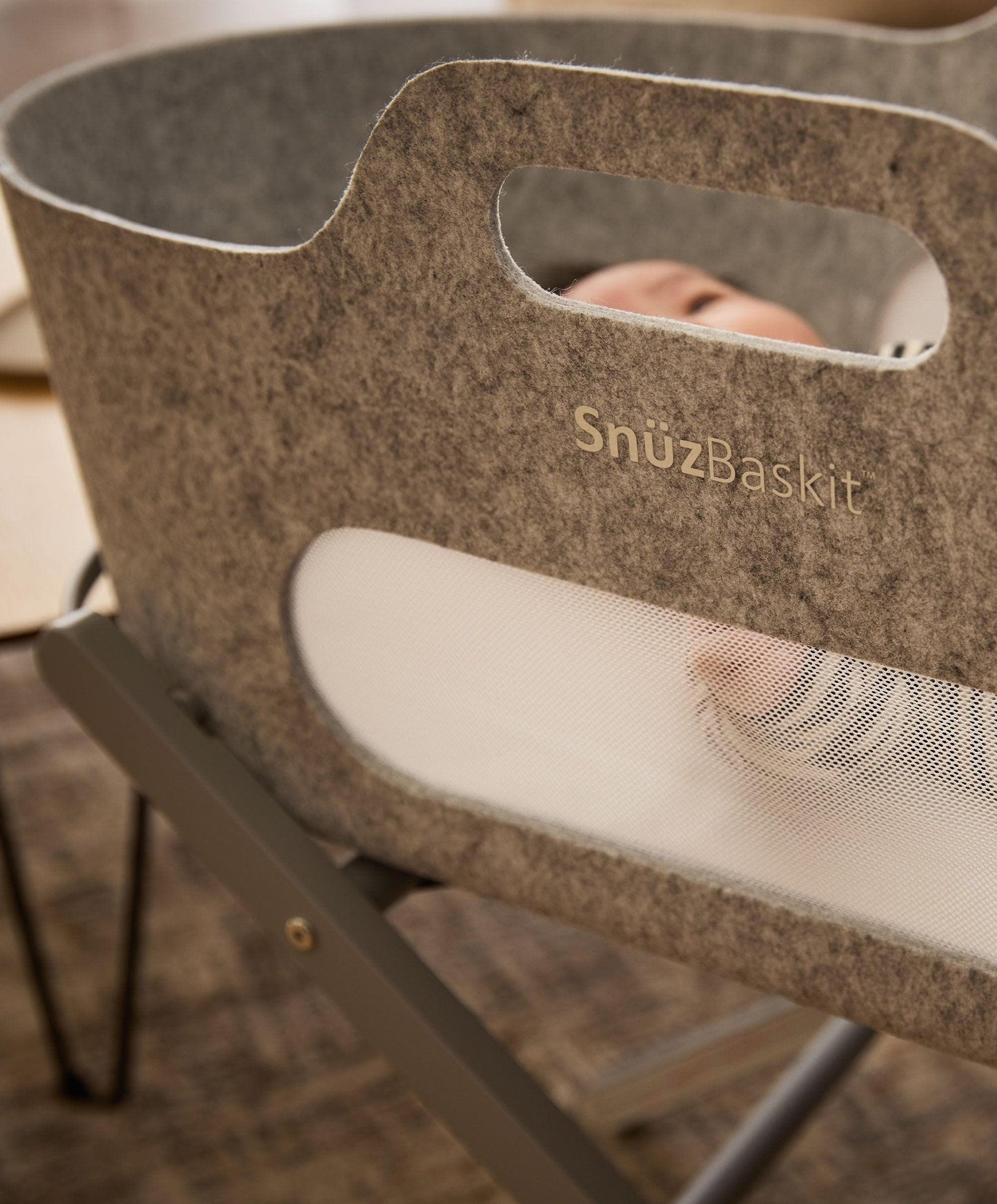 SnuzBaskit Moses Basket & Stand - Light Grey/Dove