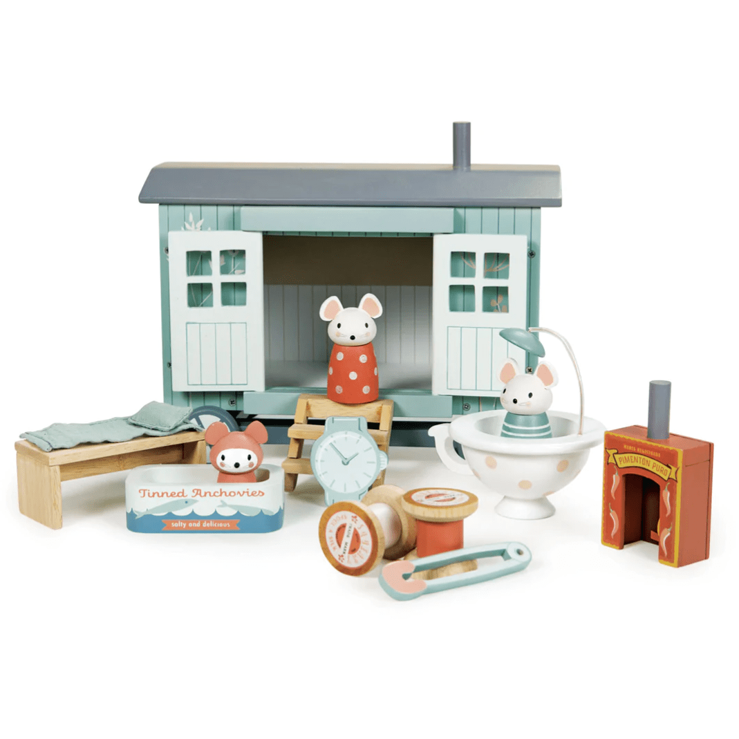 Tender Leaf Secret Meadow Shepherd's Hut