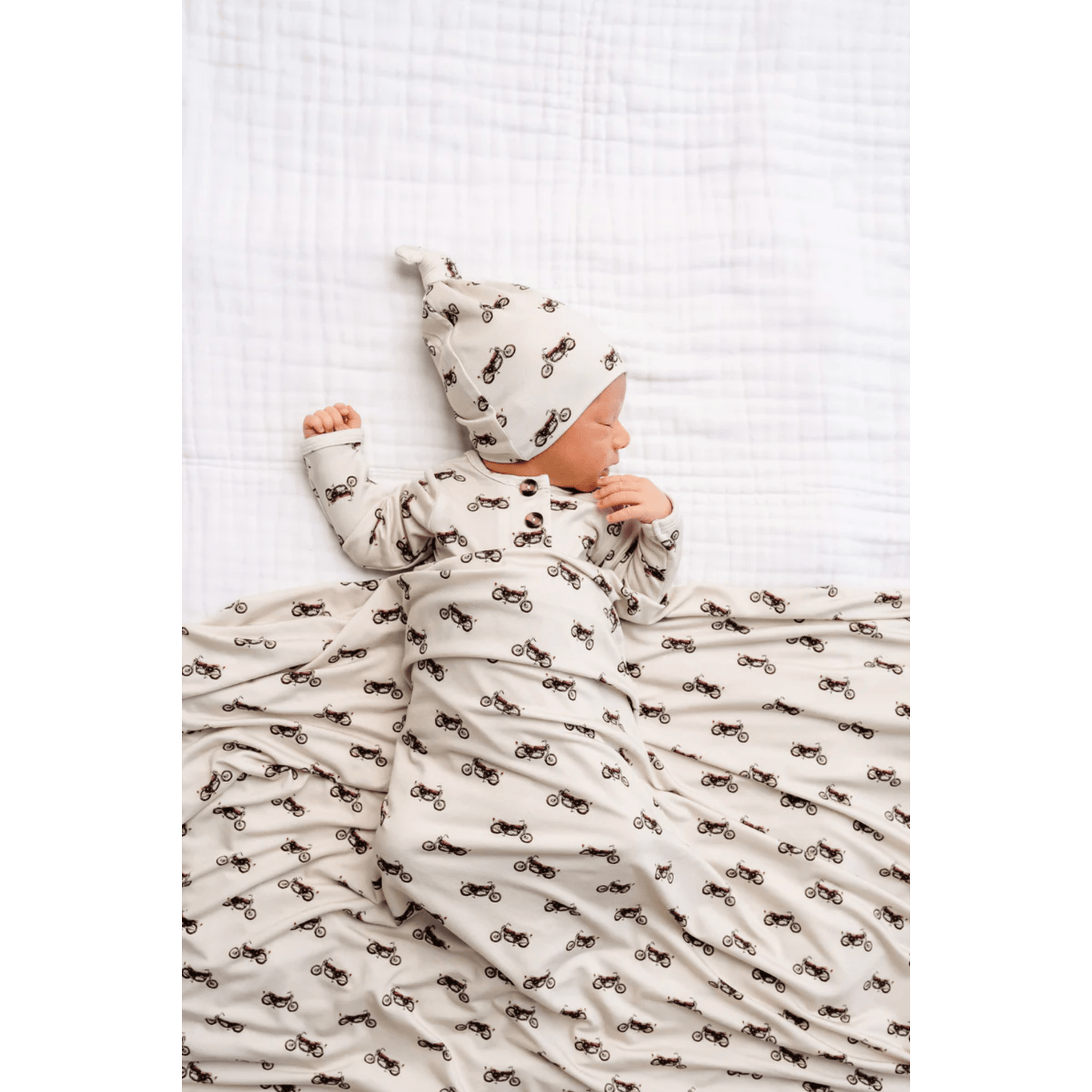 Lou Lou & Company - Cruz Knotted Gown