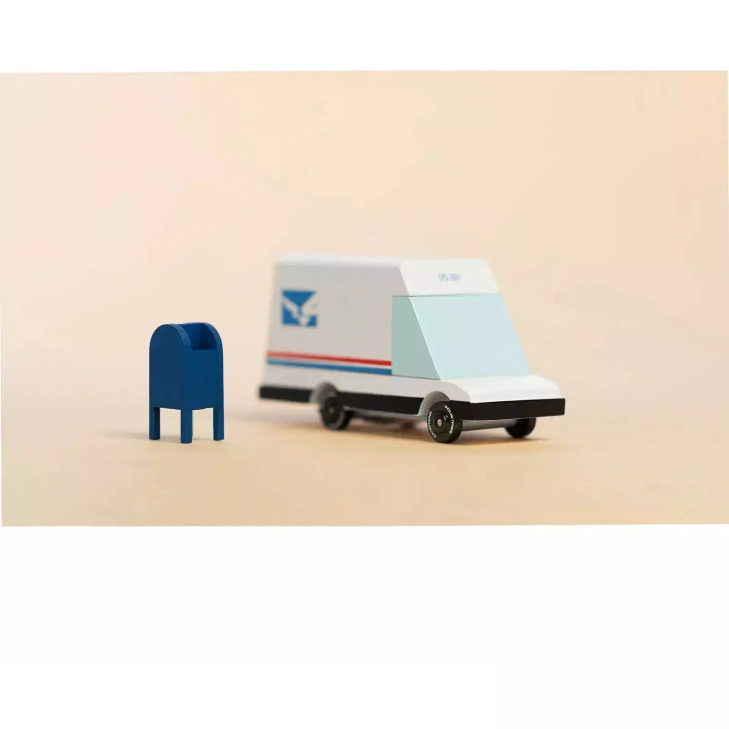 Candylab Candycar Futuristic Mail Van