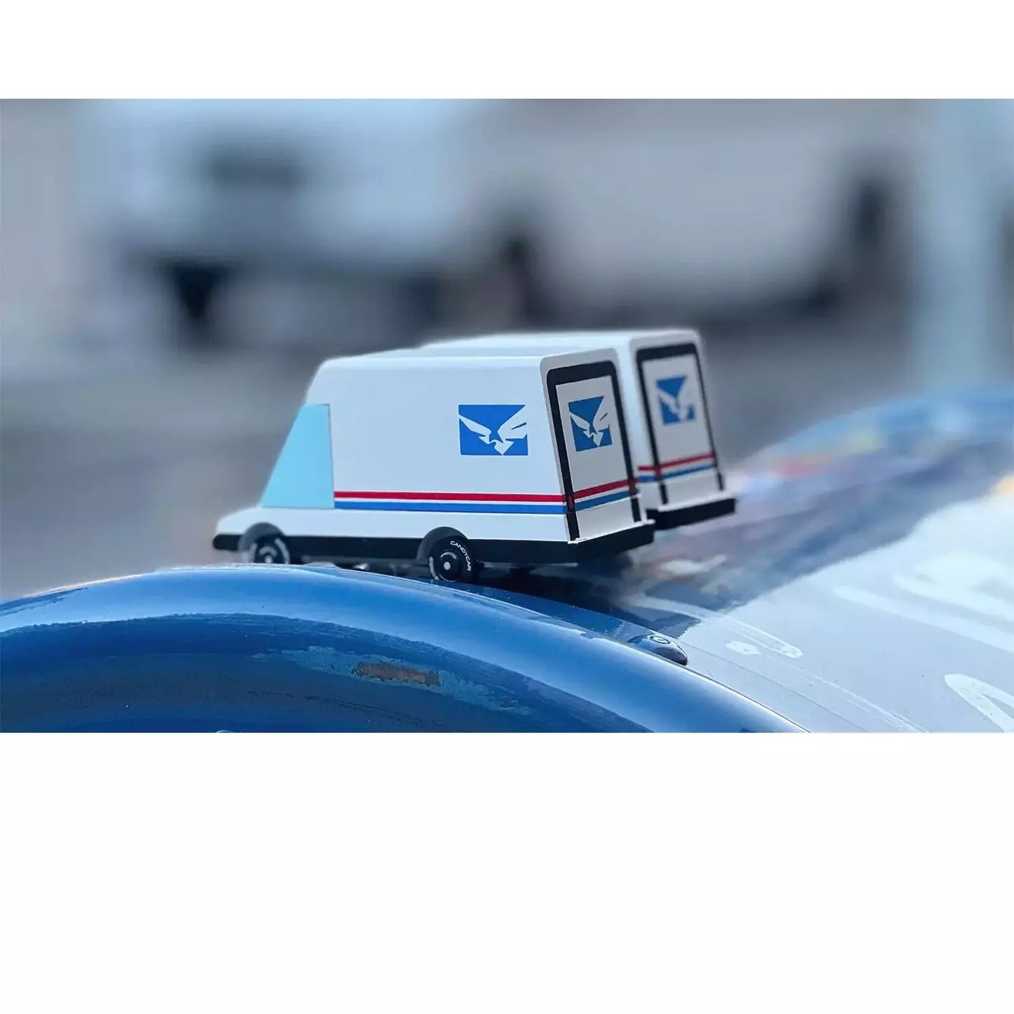 Candylab Candycar Futuristic Mail Van