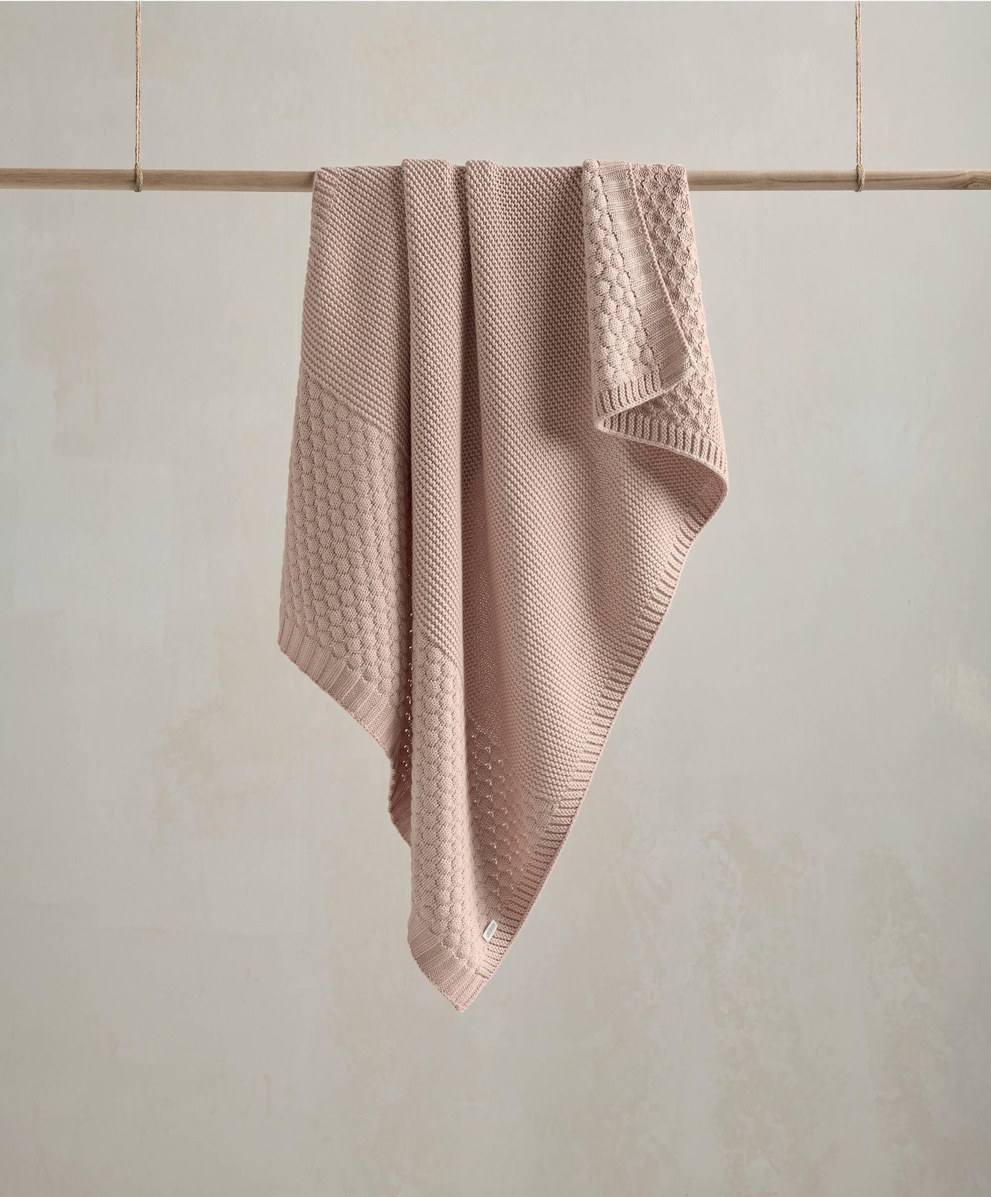 Knitted Blanket - Welcome to the World Seedling - Pink