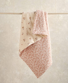 Quilt (2.5 Tog) - Berry/ Peony