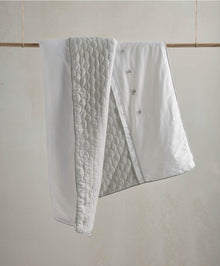 Grey Quilt (2.5 Tog) - Welcome to the World Elephant