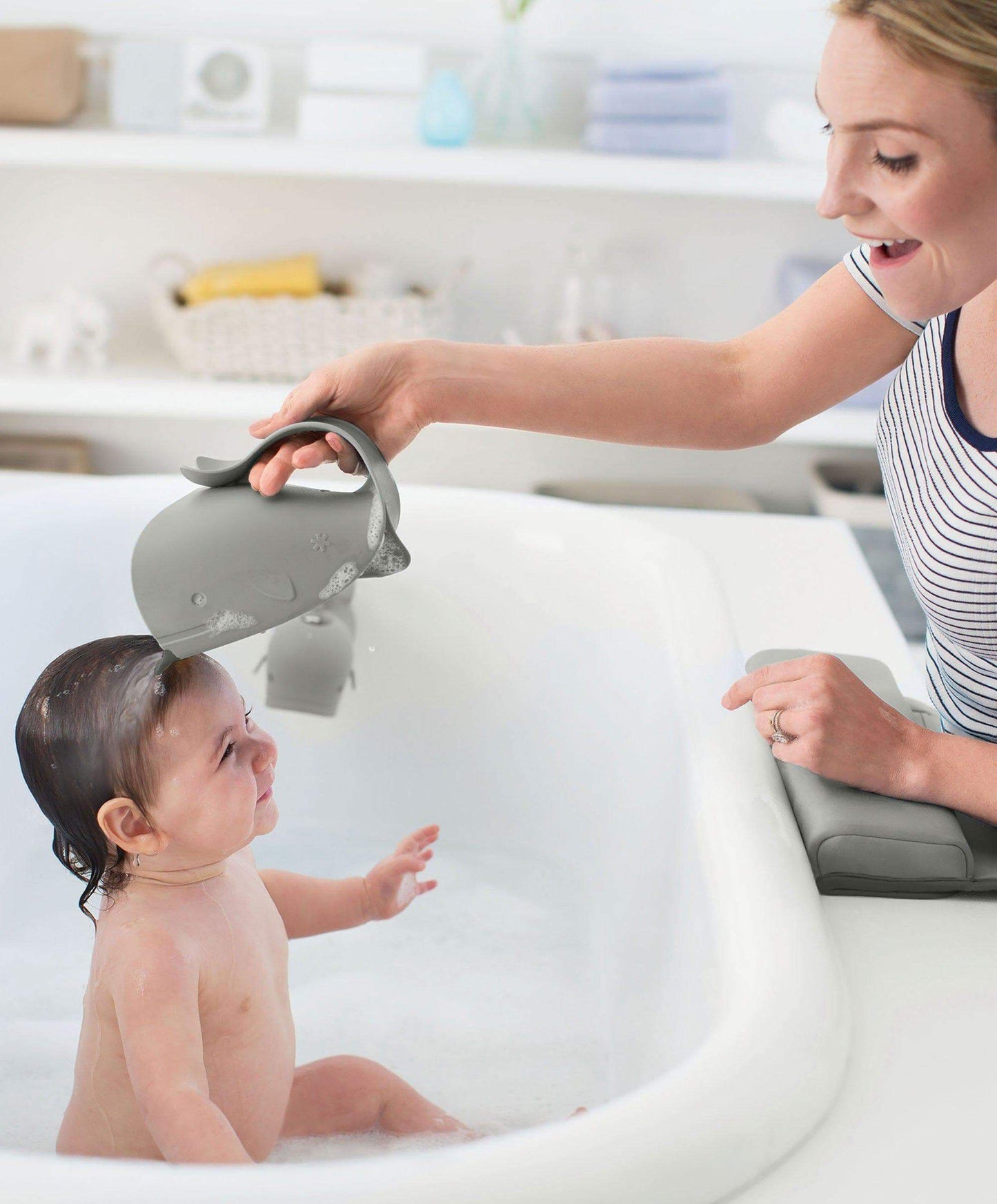 Moby Waterfall Baby Bath Rinser