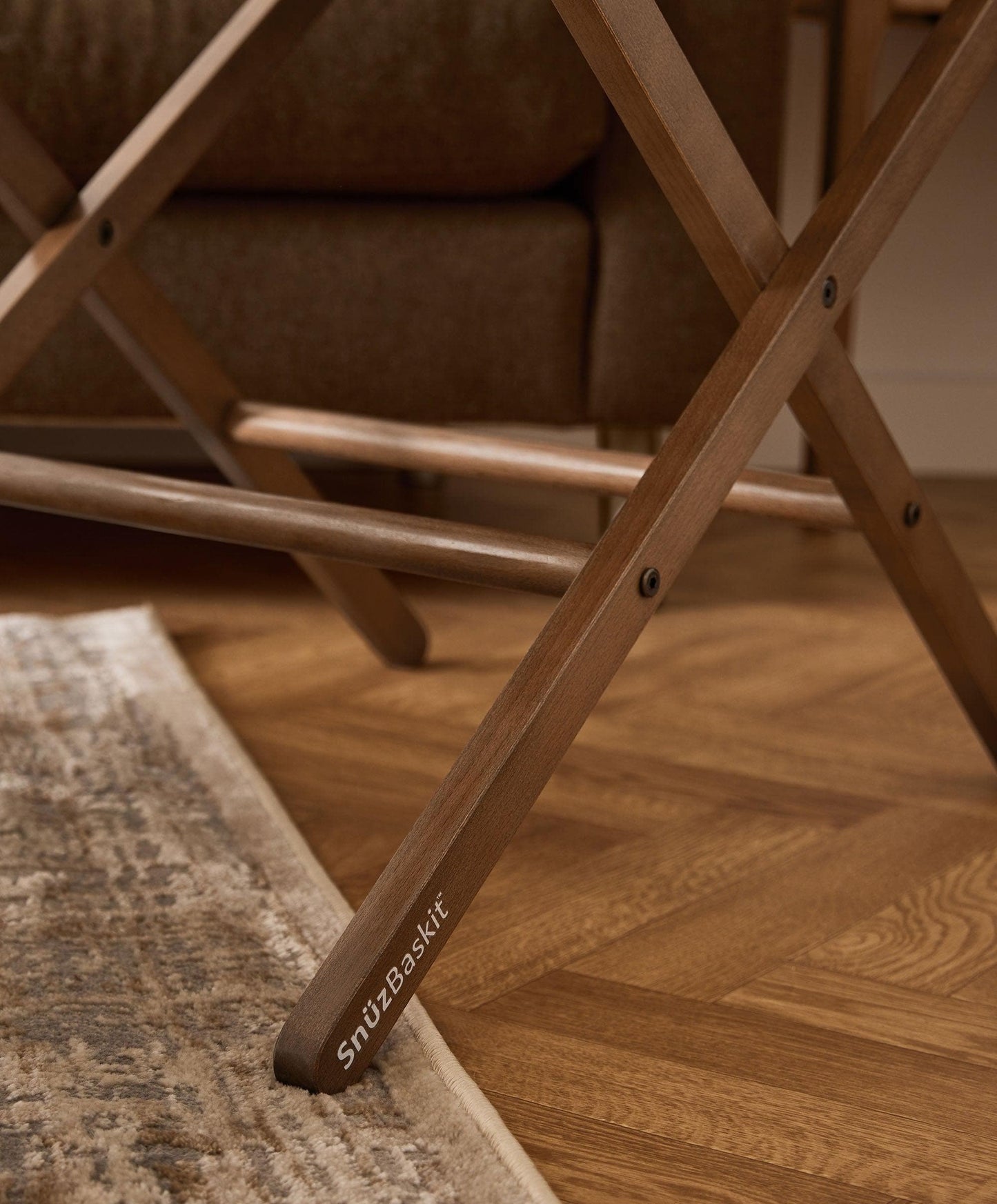 SnuzBaskit Moses Basket & Stand - Barley/Walnut