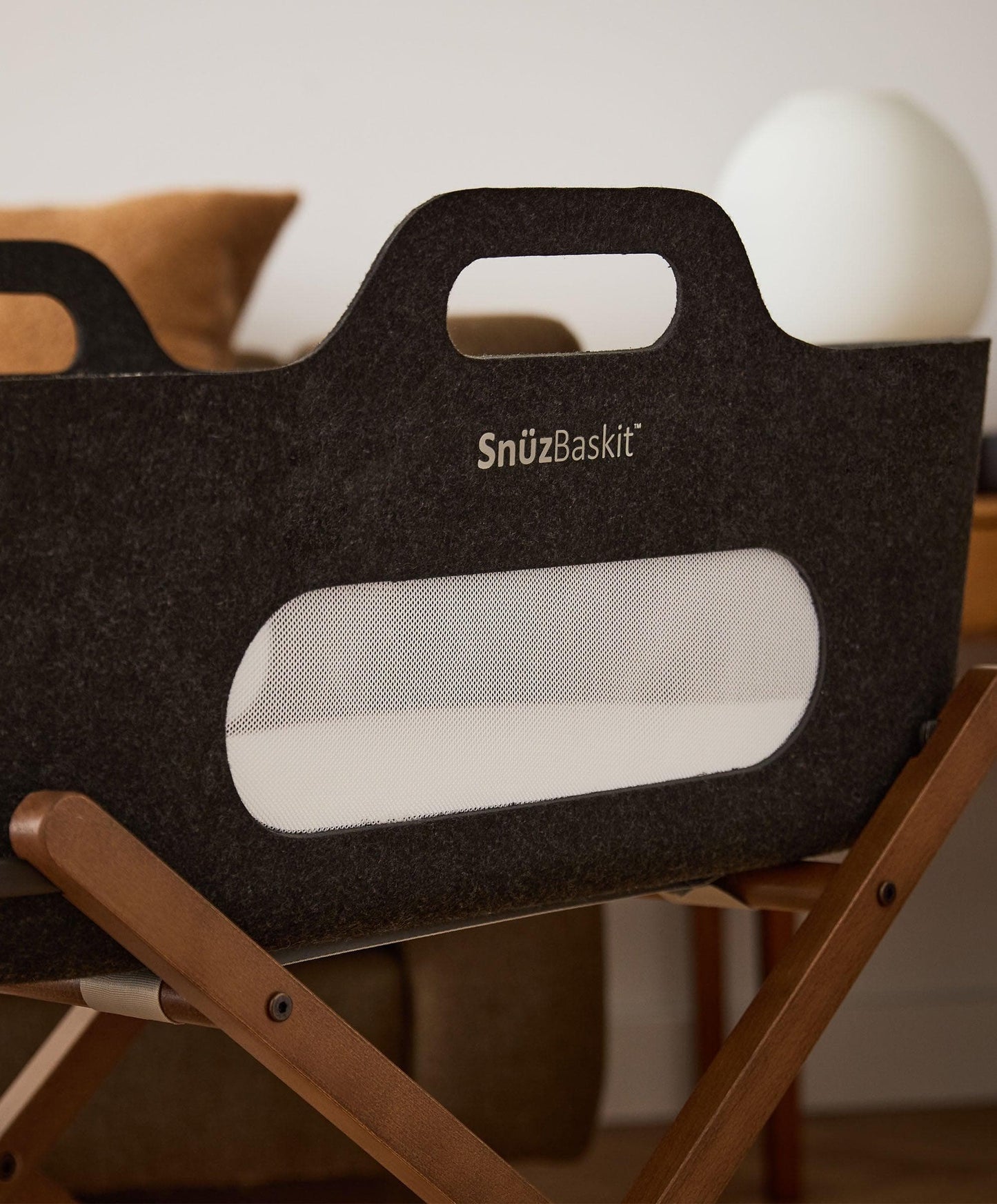 SnuzBaskit Moses Basket & Stand - Graphite/Walnut